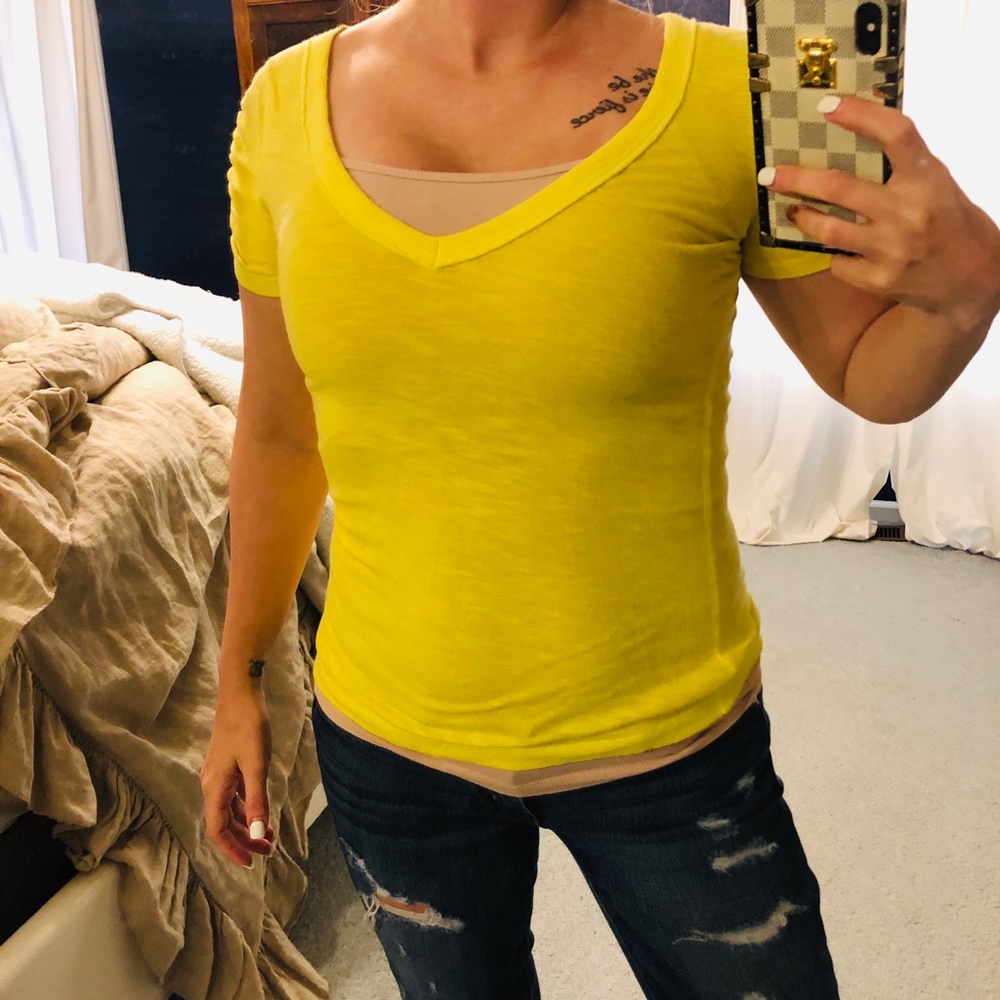 Abercrombie youth med neon yellow t
